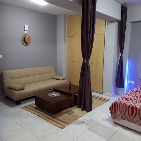 Old Town Studio Apartment Larnaca Exteriör bild