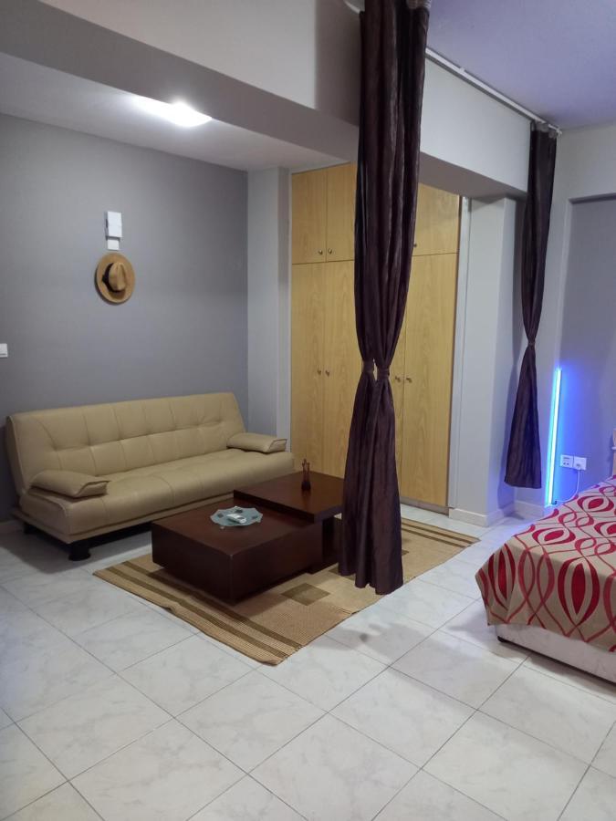 Old Town Studio Apartment Larnaca Exteriör bild